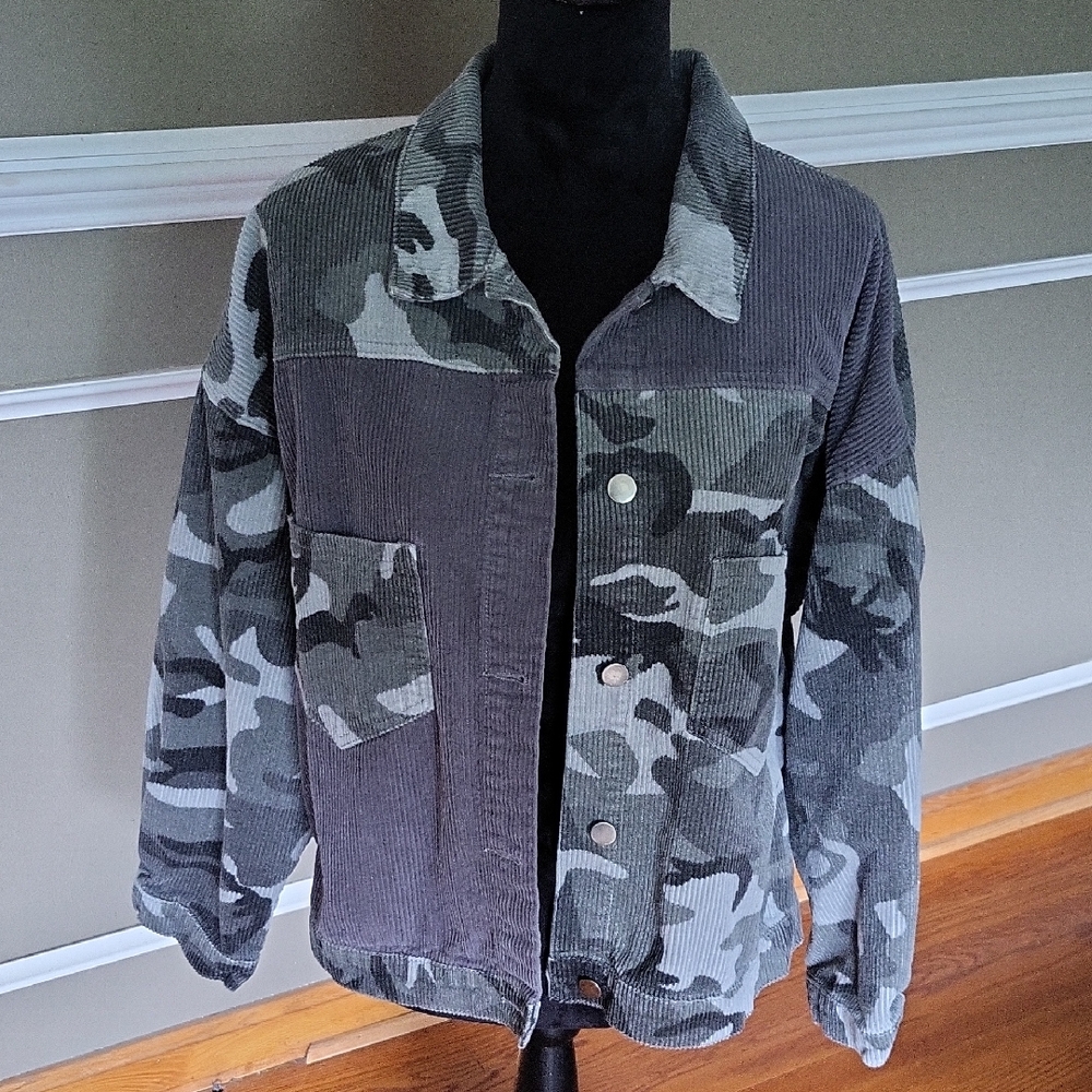 EASEL Camouflage Corduroy Jacket Size Large